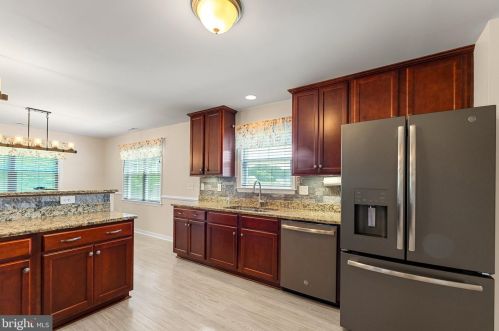 84 Cove Ln, Montross VA  22520-4026 exterior