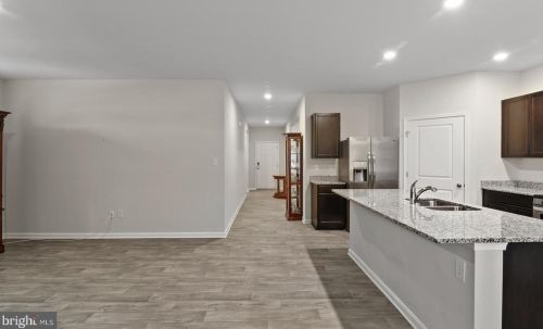 20402 Unionfield Ln, Slaughter Beach DE  19963-3940 exterior