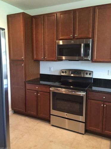 7746 Bristol Cir, Naples FL  34120 exterior