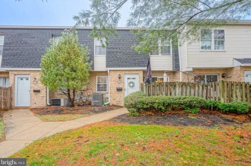 2193 Harbour Dr, Palmyra, NJ 08065-1123