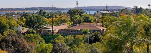 2451 Beryl St, San Diego CA 92109-3401 exterior