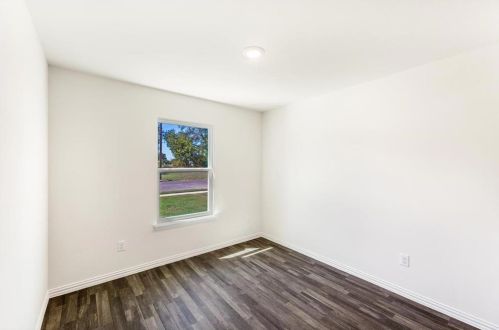 2208 Sayle St, Greenville TX  75401-3138 exterior