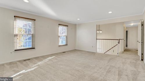 7106 Rolling Forest Ave, Springfield VA  22152-3618 exterior