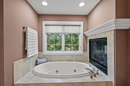 3466 Reeves Dr, Covington KY  41017-9436 exterior