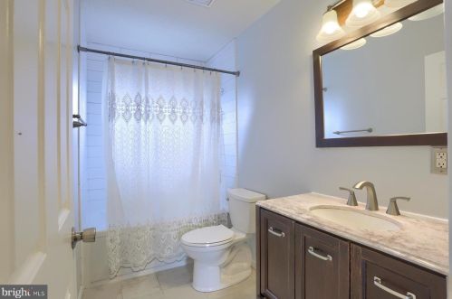 70 Acomo Dr, Siddonsburg PA  17019-9782 exterior