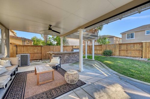 9980 Shiraz Pl, Elk Grove CA  exterior