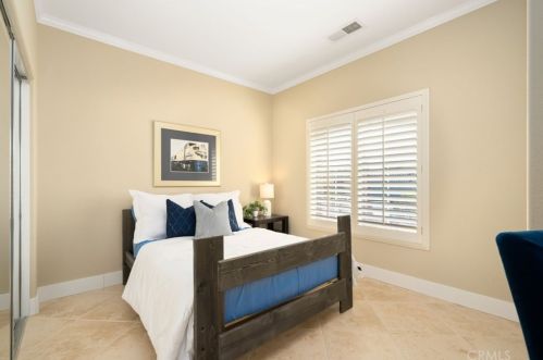 828 Mira Grande, Palm Springs CA  92262-1209 exterior
