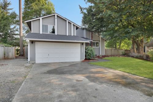 15922 86th Avenue Ct, Puyallup, WA 98375-2103