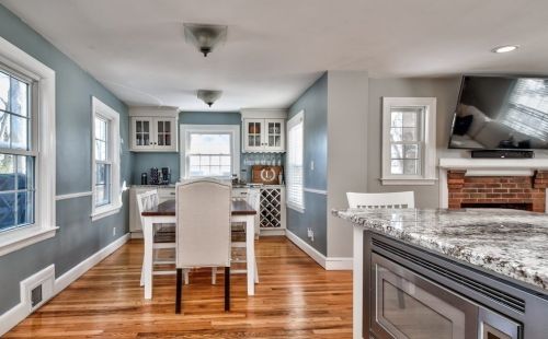 11 Macarthur Rd, Natick MA 01760-2937 exterior