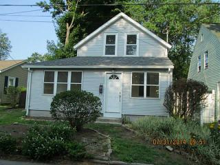 55 Logan St, Warwick, RI 02889-9731