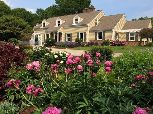 336 Huntington Dr, Cedarburg, WI 53012-9507