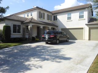 890 Aspen Glen Rd, Chula Vista CA  91914-2519 exterior