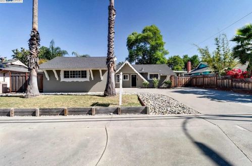 1464 Kooser Rd, San Jose, CA 95118-3428