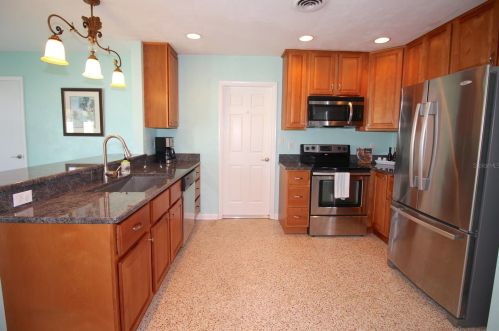 100 Golfview Ln, Ormond Beach FL  32176-5428 exterior