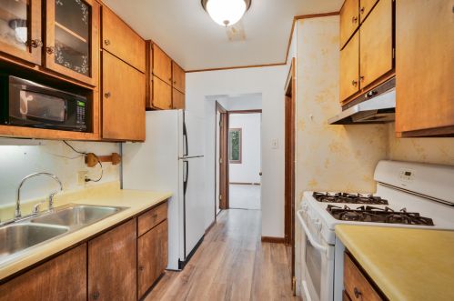 1815 Pleasant Ave, New Holstein, WI 53061-1331