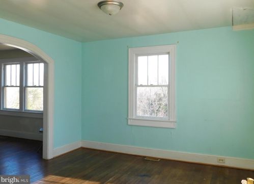 585 Caisson Rd, Fredericksburg, VA 22405-3903
