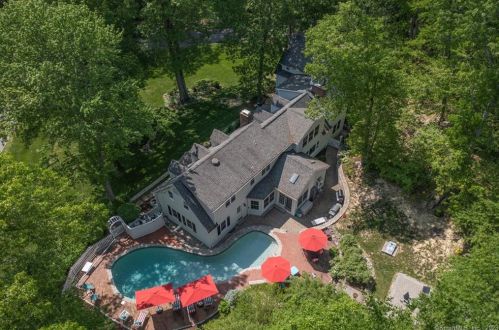 4 Glen Rd, Ridgefield, CT 06877-2708