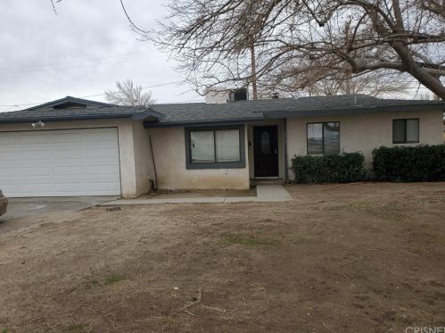 272 Avenue, Lancaster CA exterior