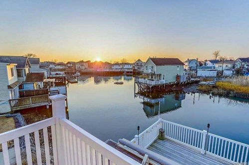 9951 Russell St, Jamaica NY  11414-3949 exterior