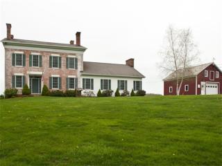 1 Dundon Rd, Thomson, NY 12834-2508
