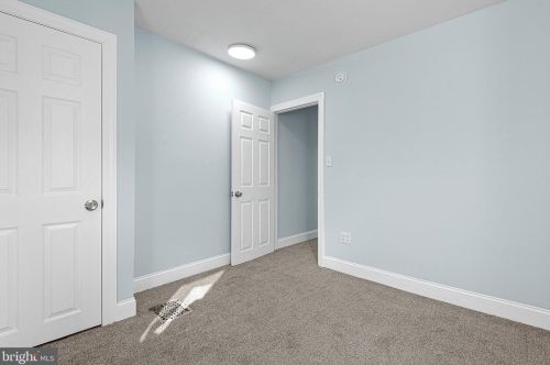 217 Dupont St, Wilmington DE  19805-3555 exterior