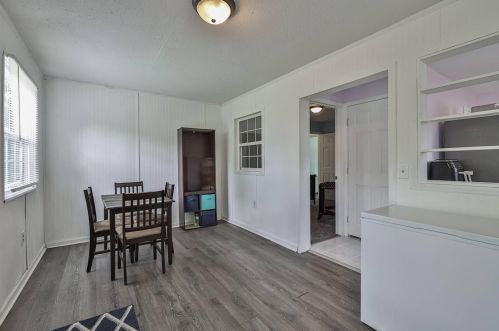 7404 Dixie Hwy, Florence KY  41042-2515 exterior