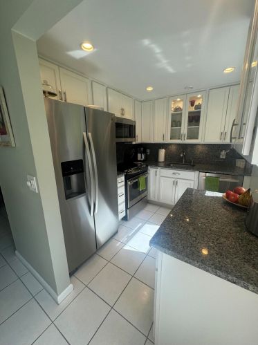 125 Dorchester F, West Palm Beach FL  33417-1442 exterior