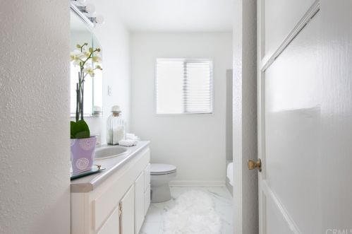 15413 Doty Ave, Lawndale CA  90260-3531 exterior