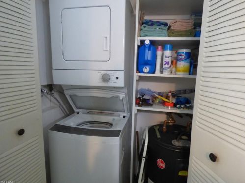 5 Meadow Rue Ct, Lehigh Acres FL  33936-7303 exterior