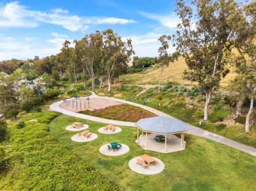 1818 Blackhawk Ave, Oceanside CA  92056-2908 exterior