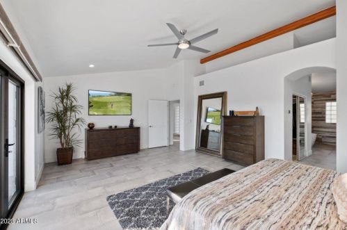 1439 Echo Ln, Phoenix AZ  85020-3831 exterior
