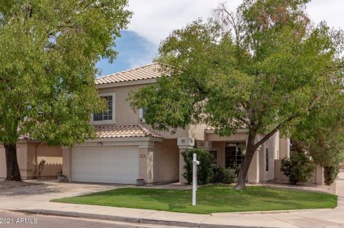 5205 Ross Dr, Chandler, AZ 85226-1996