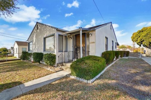2745 Humphrey Ave, Richmond, CA 94804-1276