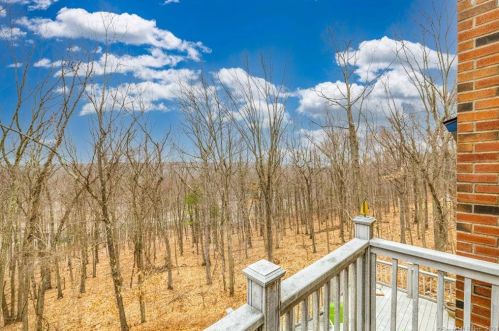 80 Mount Sumner Dr, Manchester CT  06043-7248 exterior