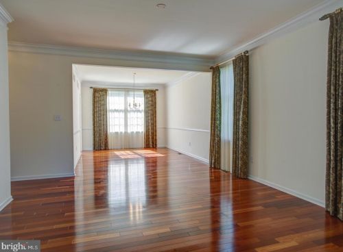 30 Lockwood Dr, Princeton NJ  08540-6123 exterior