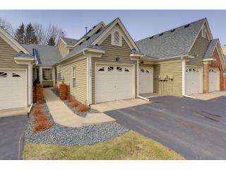 1646 Wexford Ct, Saint Paul, MN 55125-3347