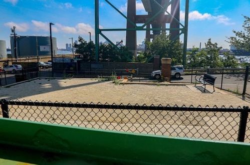 100 Pearl St, Chelsea MA 02150-2786 exterior