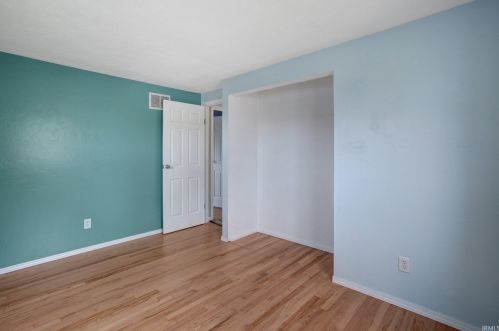 2829 Lexington Blvd, Mishawaka IN  46544-6109 exterior