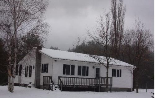 140 Valley Rd, Jay, NY 12941-5402