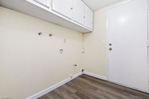 8211 Elston Pl, San Diego CA 92126-2213 exterior