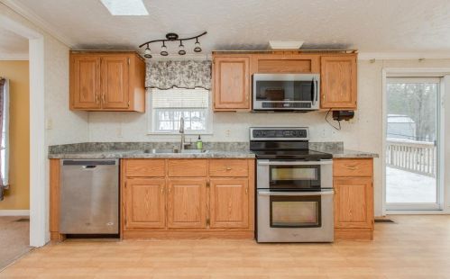 25 James Rd, Fremont NH  03044-3213 exterior