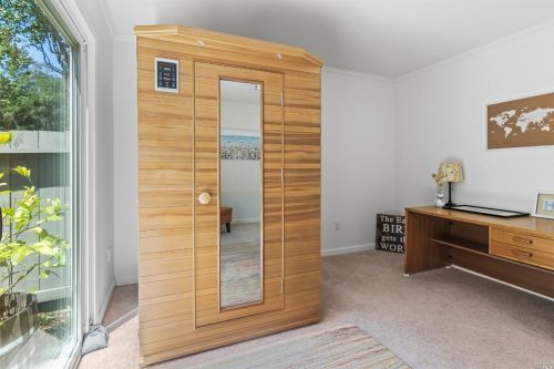 1468 Townview Ave, Santa Rosa CA  95405-7561 exterior