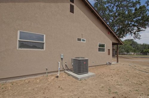 8435 Buena Vista Ave, Los Molinos CA  96055-9556 exterior