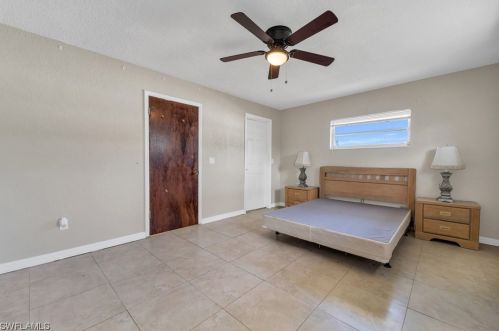 2911 5 Pl, Cape Coral FL  33904-3410 exterior