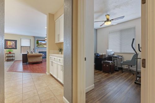767 Red Barn Pl, Lathrop CA  95330-8975 exterior
