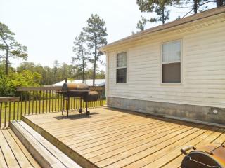 357 Highway 172, Hubert NC  28539-3556 exterior