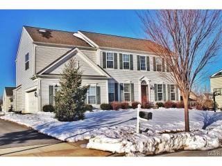 6489 Trafalgar Dr, Macungie PA  18062-8052 exterior