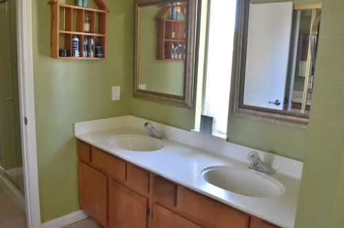 1025 Fallon Place Ct, Rio Linda CA  95673-2427 exterior