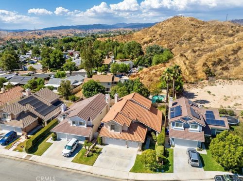 22415 Georgia Ln, Santa Clarita, CA 91350-4322