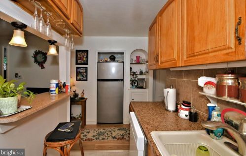 7221 Erdrick St, Philadelphia PA 19135-1014 exterior